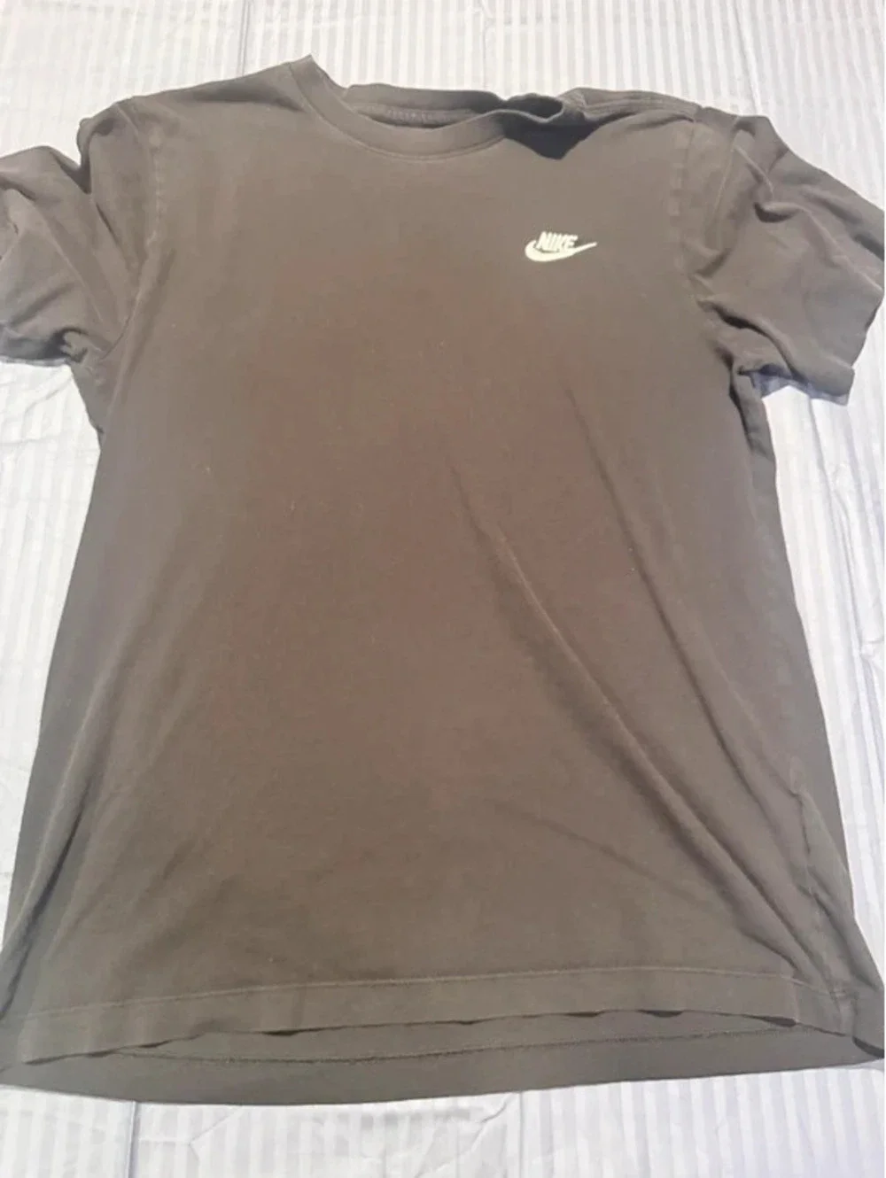 Nike The Nike Tee T-Shirt Size Small R1219